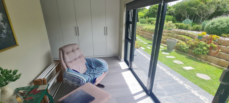 3 Bedroom Property for Sale in Village On Sea Western Cape